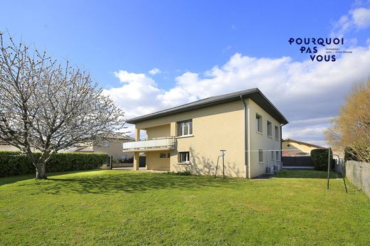Casa di lusso a Caluire-et-Cuire, Rhône
