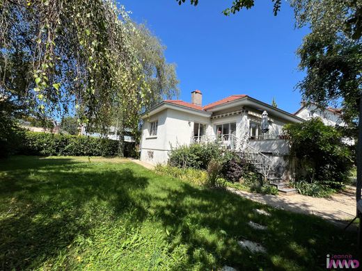 Luxe woning in Belfort, Territoire de Belfort