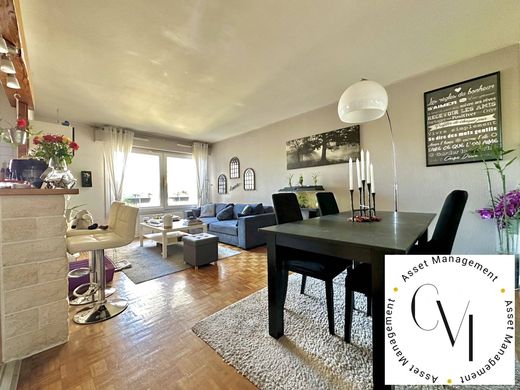 Apartment in Boulogne-Billancourt, Hauts-de-Seine