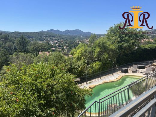 Luxe woning in La Bouilladisse, Bouches-du-Rhône