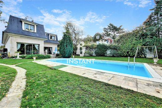 Luxe woning in Boissy-Saint-Léger, Val-de-Marne