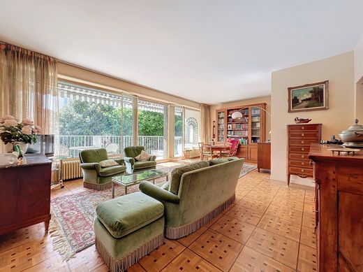 Appartamento a Garches, Hauts-de-Seine