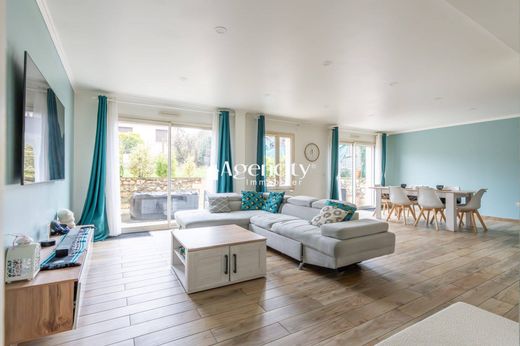 Casa di lusso a Gouvernes, Seine-et-Marne