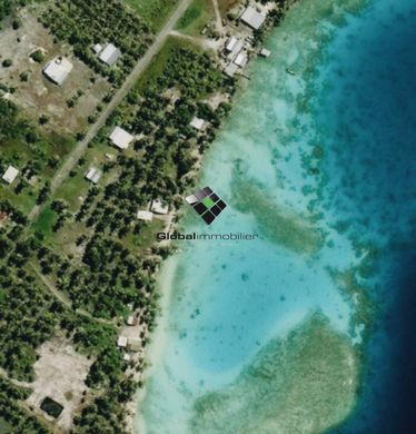 Land in Teavaroa, Îles Tuamotu-Gambier