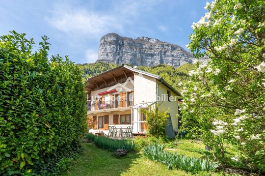 Casa di lusso a La Balme-de-Thuy, Alta Savoia