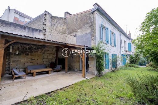 Luxury home in Bordeaux, Gironde