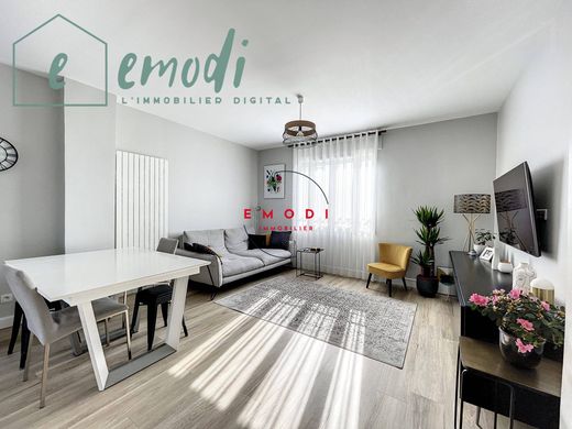 Πολυτελή κατοικία σε Saint-Maur-des-Fossés, Val-de-Marne