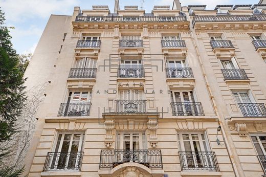 Apartment / Etagenwohnung in Neuilly-sur-Seine, Hauts-de-Seine
