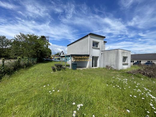 Office in Caudan, Morbihan