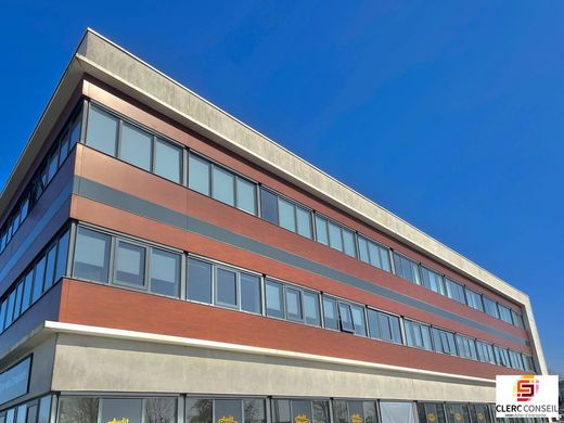 Ufficio a Isneauville, Senna marittima