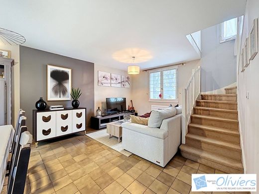 Lüks ev Châteaufort, Yvelines