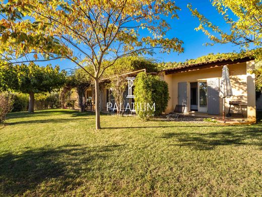 호화 저택 / Manosque, Alpes-de-Haute-Provence