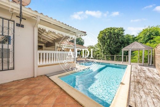 Luxury home in Fort-de-France, Martinique