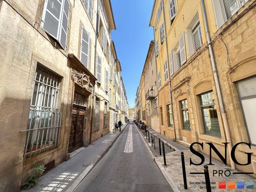 Office in Aix-en-Provence, Bouches-du-Rhône