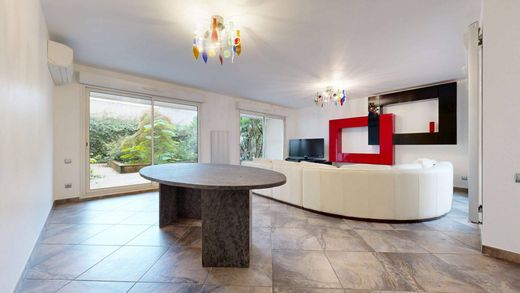 Luxe woning in Villeurbanne, Rhône
