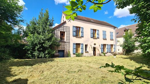 Maison de luxe à Maule, Yvelines