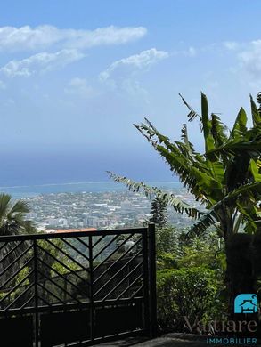 Grond in Papeete, Îles du Vent