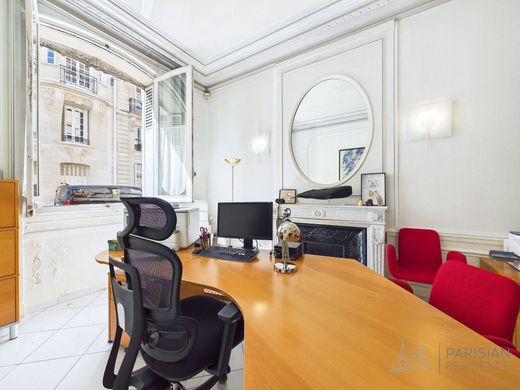 Apartment / Etagenwohnung in Champs-Elysées, Madeleine, Triangle d’or, Paris