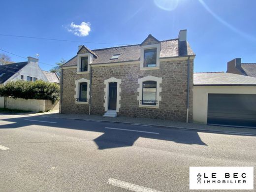 Casa di lusso a Locoal-Mendon, Morbihan