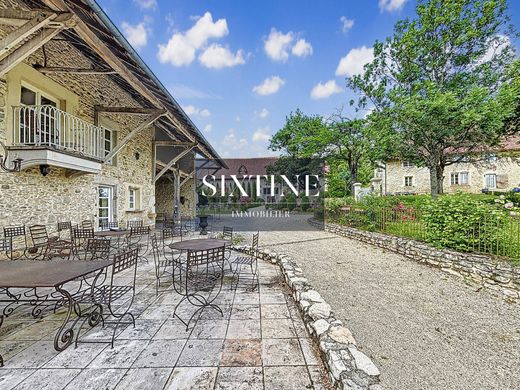 Casa de lujo en Bourgoin-Jallieu, Isere