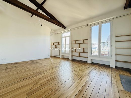 Apartment in Sorbonne, Jardin des Plantes, Saint-Victor, Paris