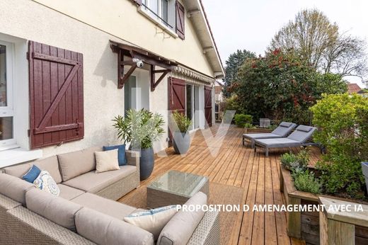 Lüks ev Houilles, Yvelines