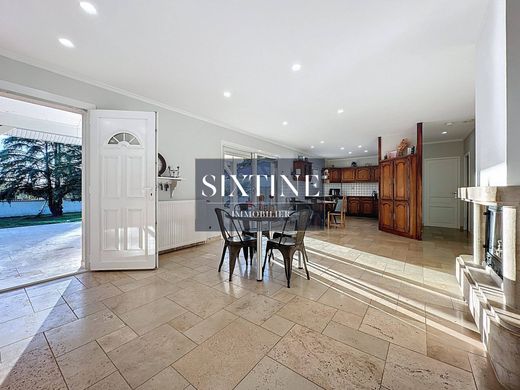 Luksusowy dom w Saint-Vulbas, Ain