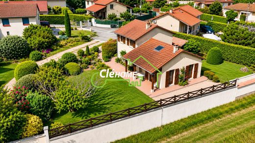 Luxury home in Lentilly, Rhône