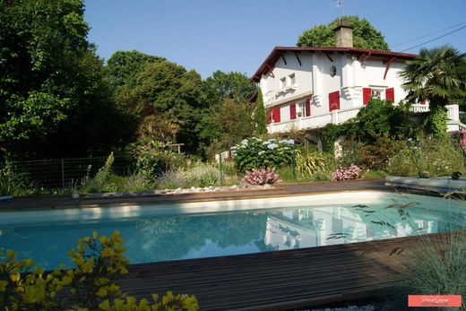 Luxe woning in Saint-Martin-de-Seignanx, Landes