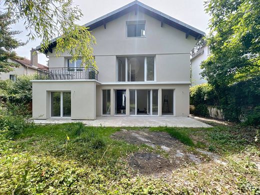 Maison de luxe à Garches, Hauts-de-Seine