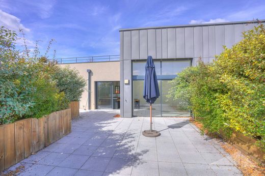 Apartament w Ferney-Voltaire, Ain