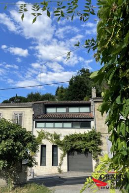 Luxury home in Lormont, Gironde