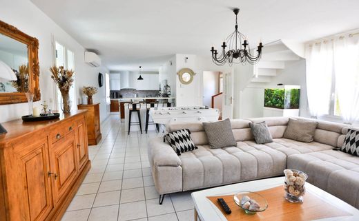 Casa de luxo - Magny-le-Hongre, Seine-et-Marne