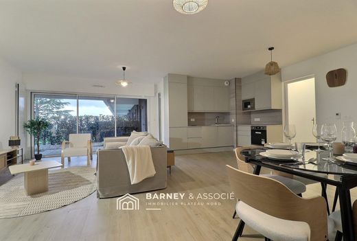 Apartment / Etagenwohnung in Mont-Saint-Aignan, Seine-Maritime