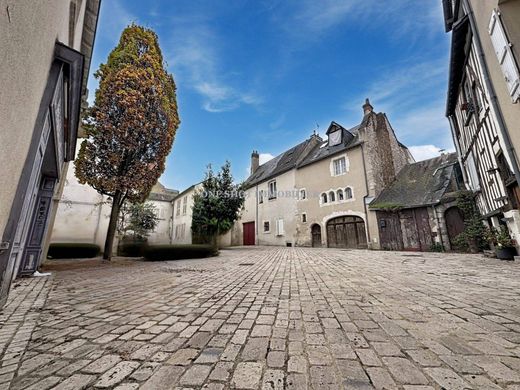 Luxus-Haus in Orléans, Loiret