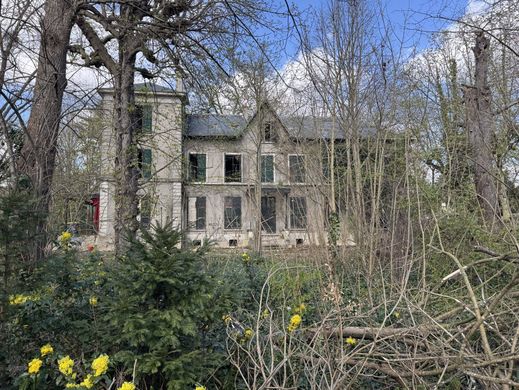 Luxury home in Le Vésinet, Yvelines