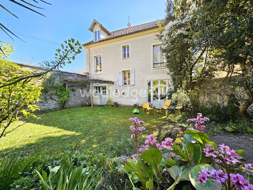 Casa de lujo en Conflans-Sainte-Honorine, Yvelines