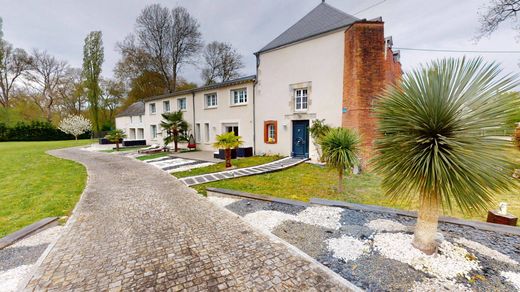 豪宅  Mardié, Loiret