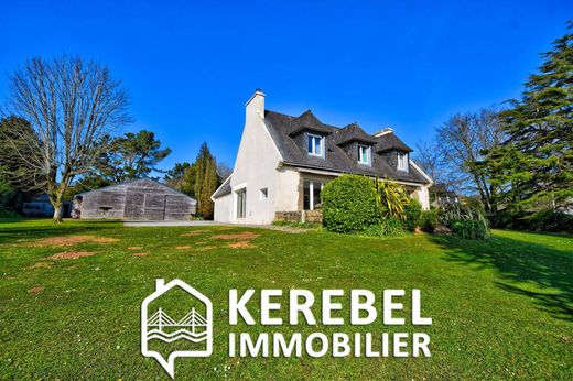 豪宅  Loperhet, Finistère