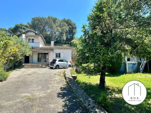 Luxe woning in Salon-de-Provence, Bouches-du-Rhône