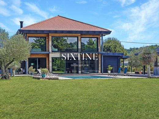 Casa de lujo en Bourgoin-Jallieu, Isere