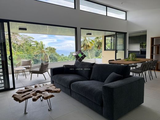 Luxury home in Faa'a, Îles du Vent