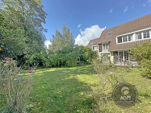 ‏בתי יוקרה ב  Gif-sur-Yvette, Essonne