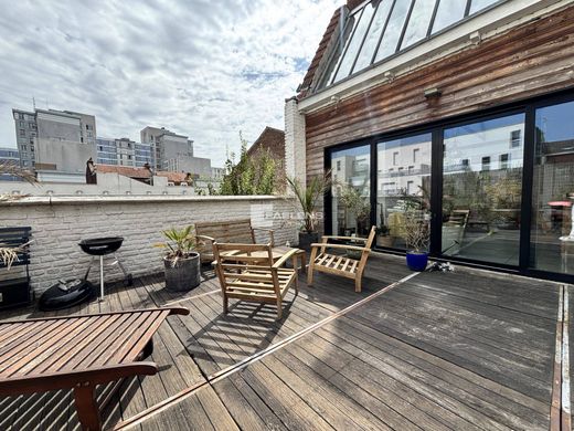Apartment in Lille, North