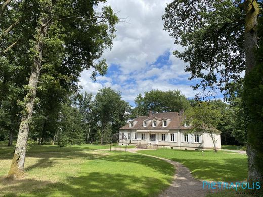 Luxe woning in Montceau-les-Mines, Saône-et-Loire