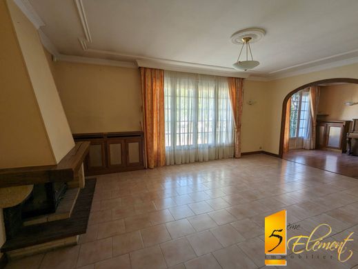 ‏בתי יוקרה ב  Millery, Rhône