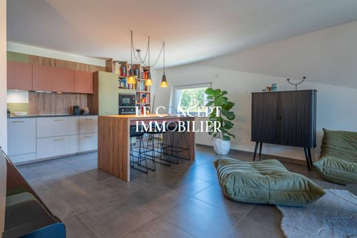 Квартира, Annecy, Haute-Savoie