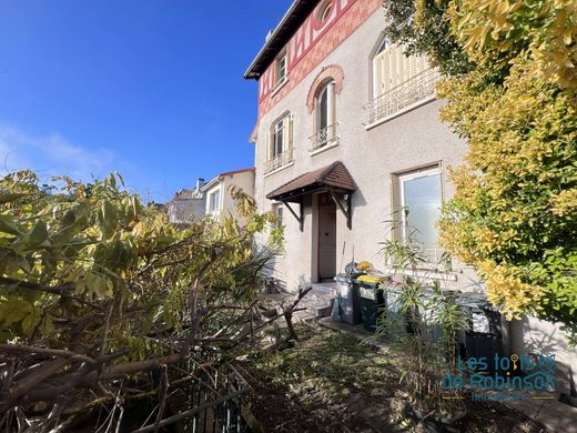 Casa di lusso a Le Plessis-Robinson, Hauts-de-Seine