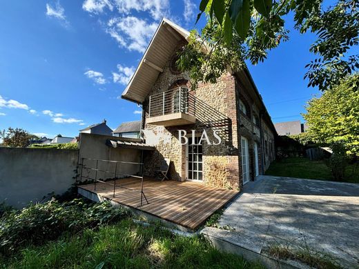 Luxury home in Bois-Guillaume, Seine-Maritime