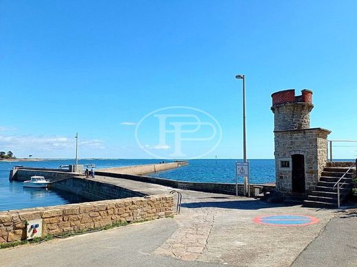 Daire Ploemeur, Morbihan